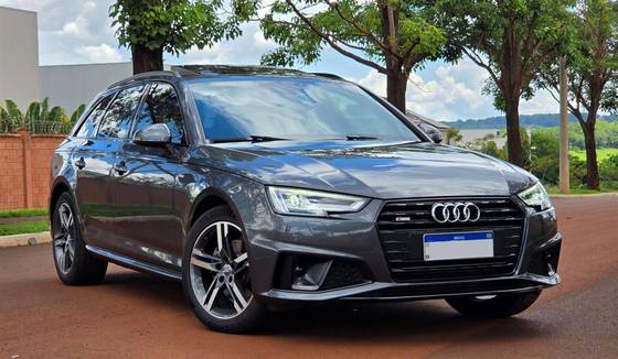AUDI A4 2.0 TFSI GASOLINA AVANT PRESTIGE PLUS S TRONIC